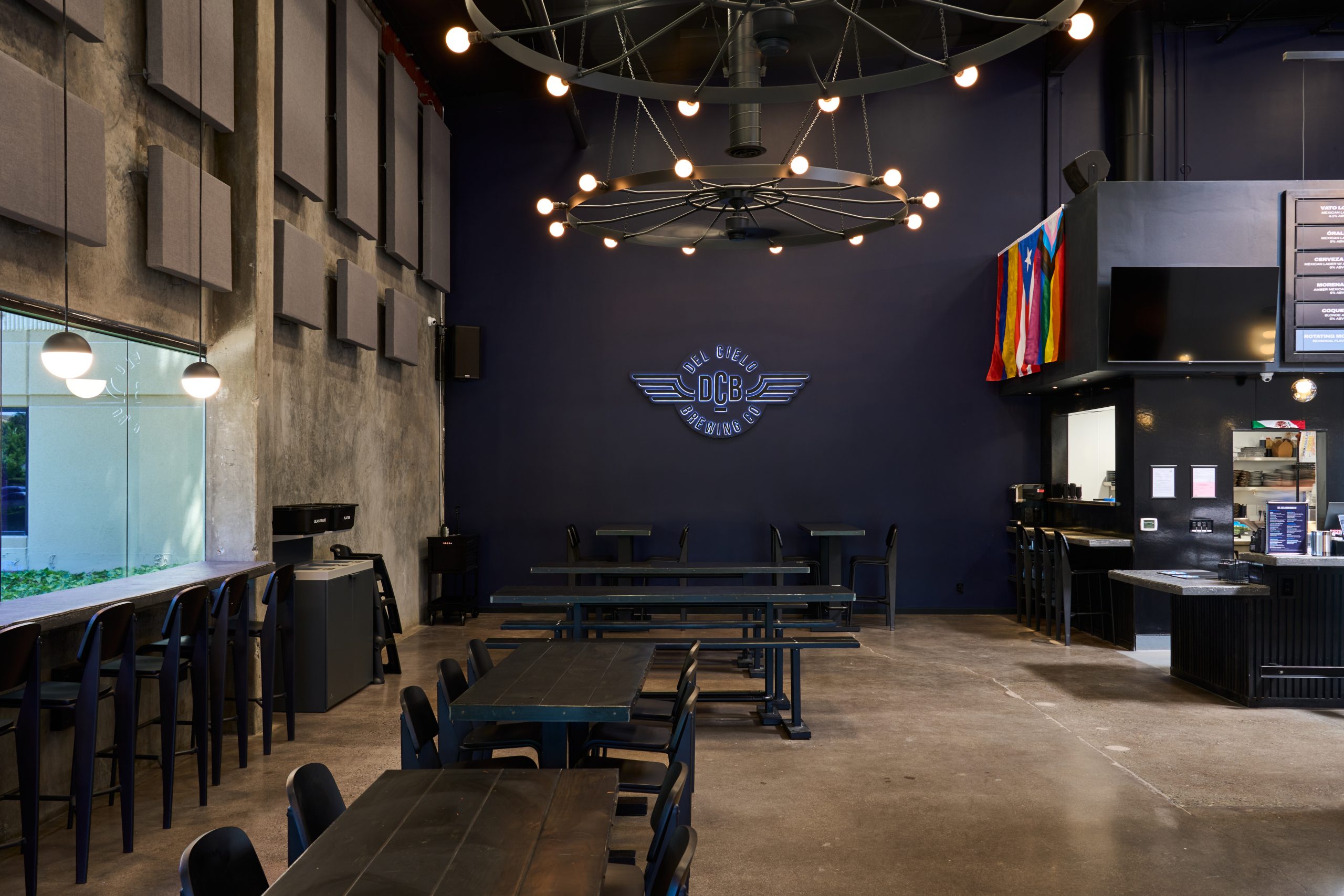LIVERMORE MAIN TAPROOM